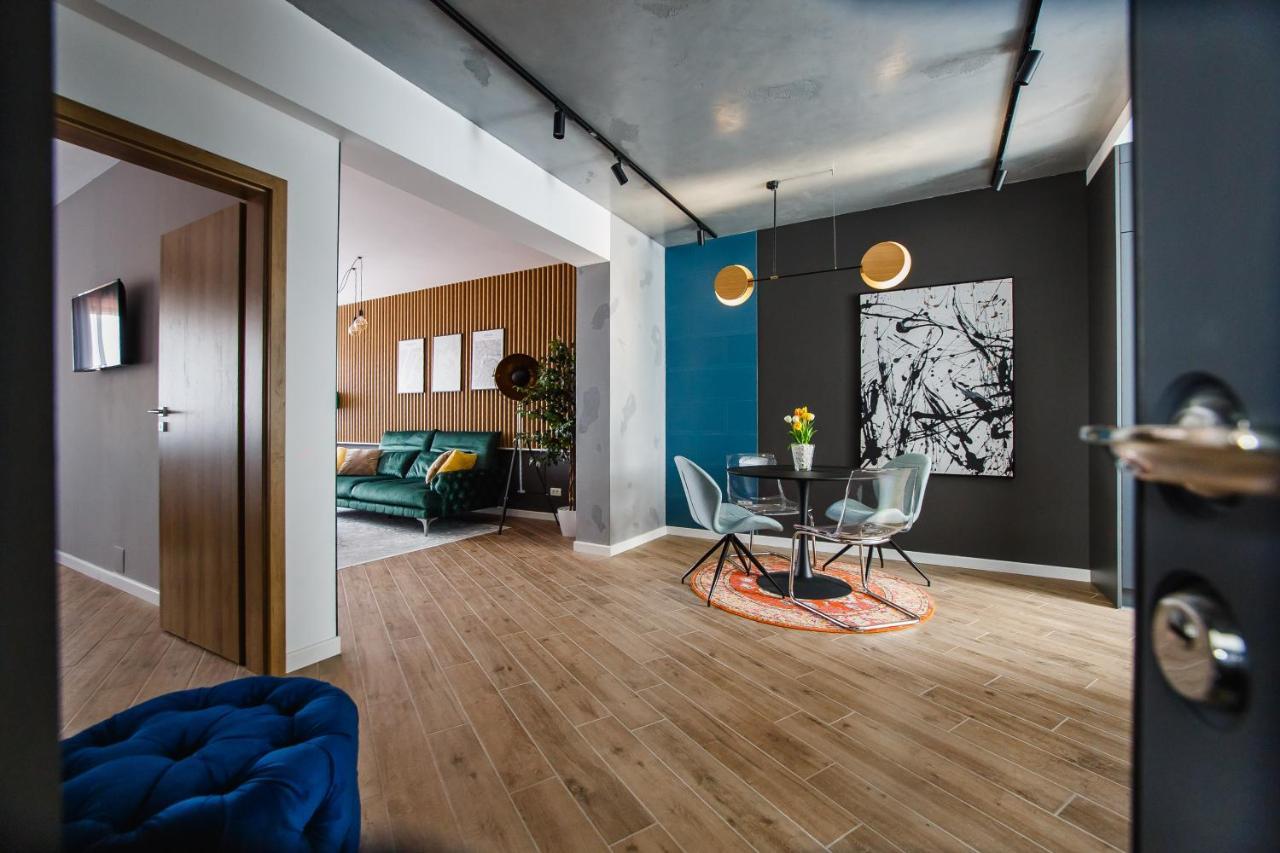 Central Designer Loft At Eas Residence Oradea Exterior photo